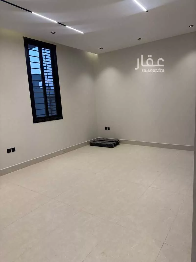 3 bedroom floor in Al Janadriyah 5
