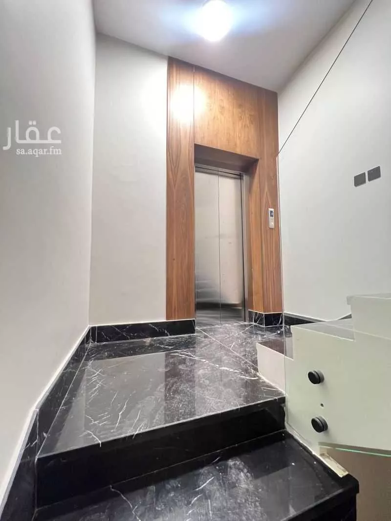 5 bedroom floor in Al Rimal 2