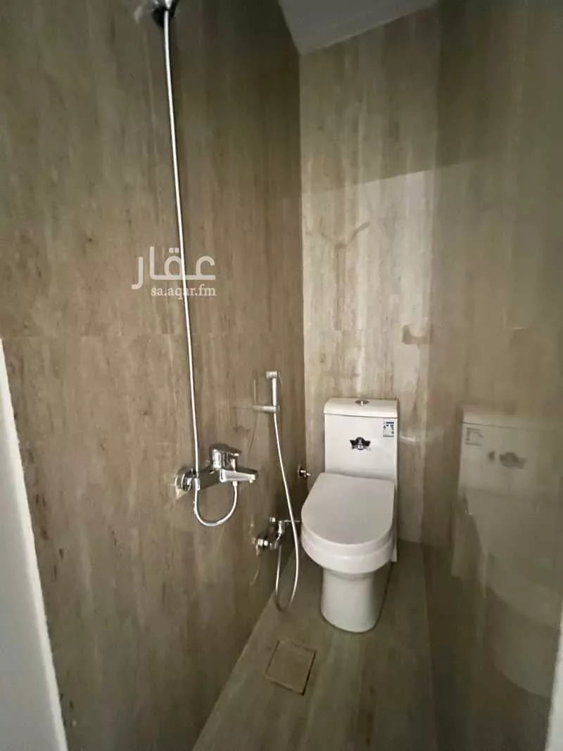 5 bedroom floor in Al Rimal 8