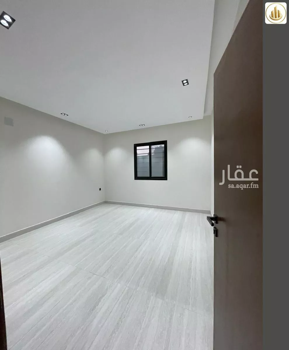 7 bedroom floor in Al Janadriyah 2
