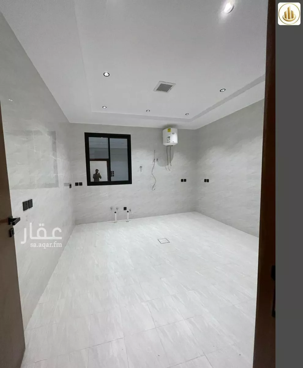 7 bedroom floor in Al Janadriyah 3