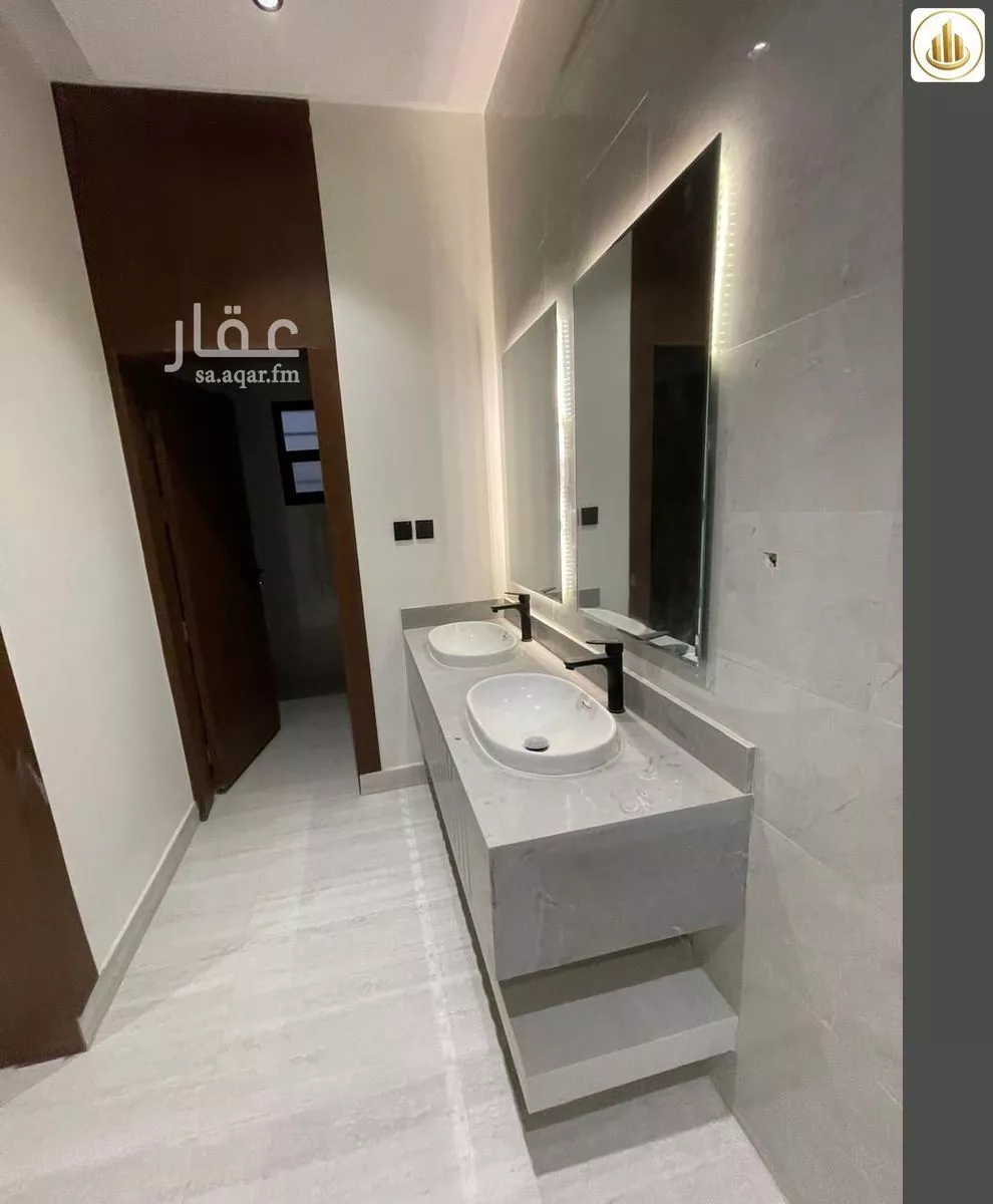 7 bedroom floor in Al Janadriyah 6