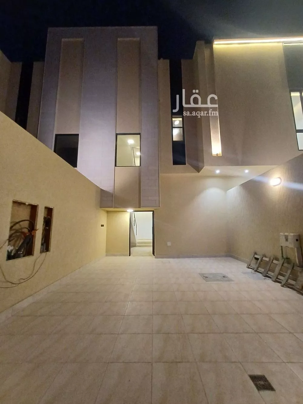 3 bedroom floor in Dhahrat Al Badiah 2
