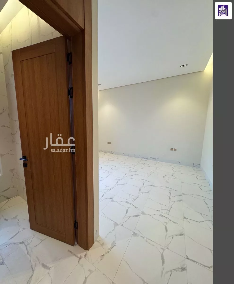 2 bedroom floor in Al Aridh 5