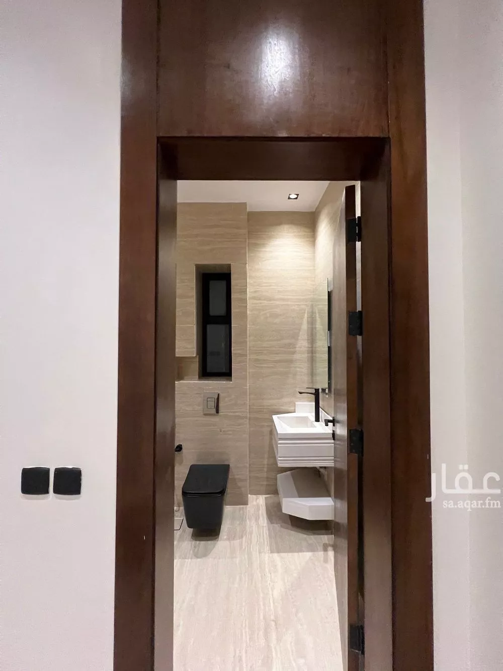 دور 3 غرف في العارض 18