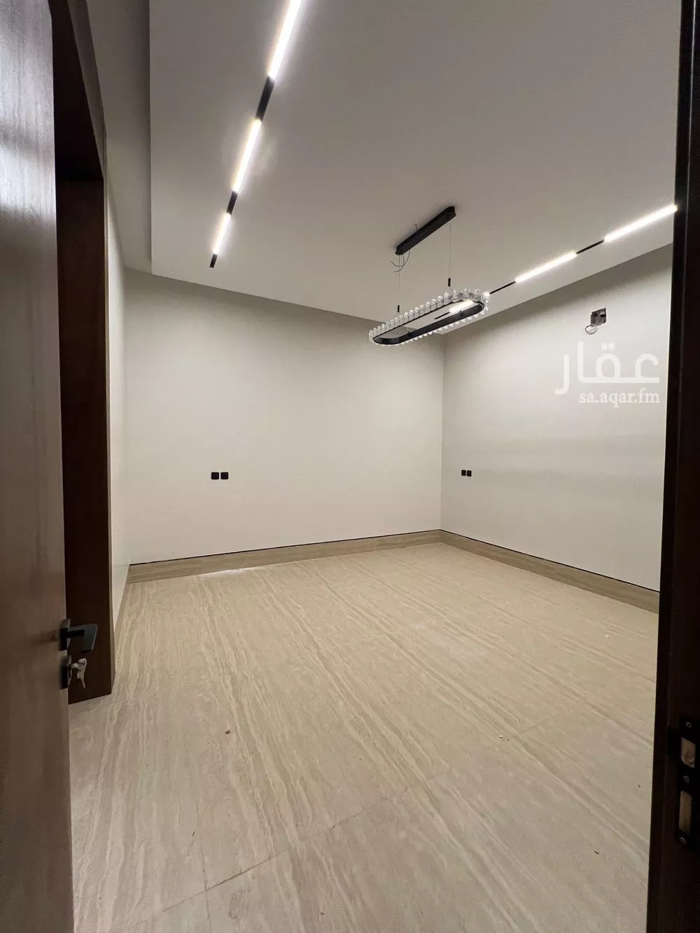 دور 3 غرف في العارض 8