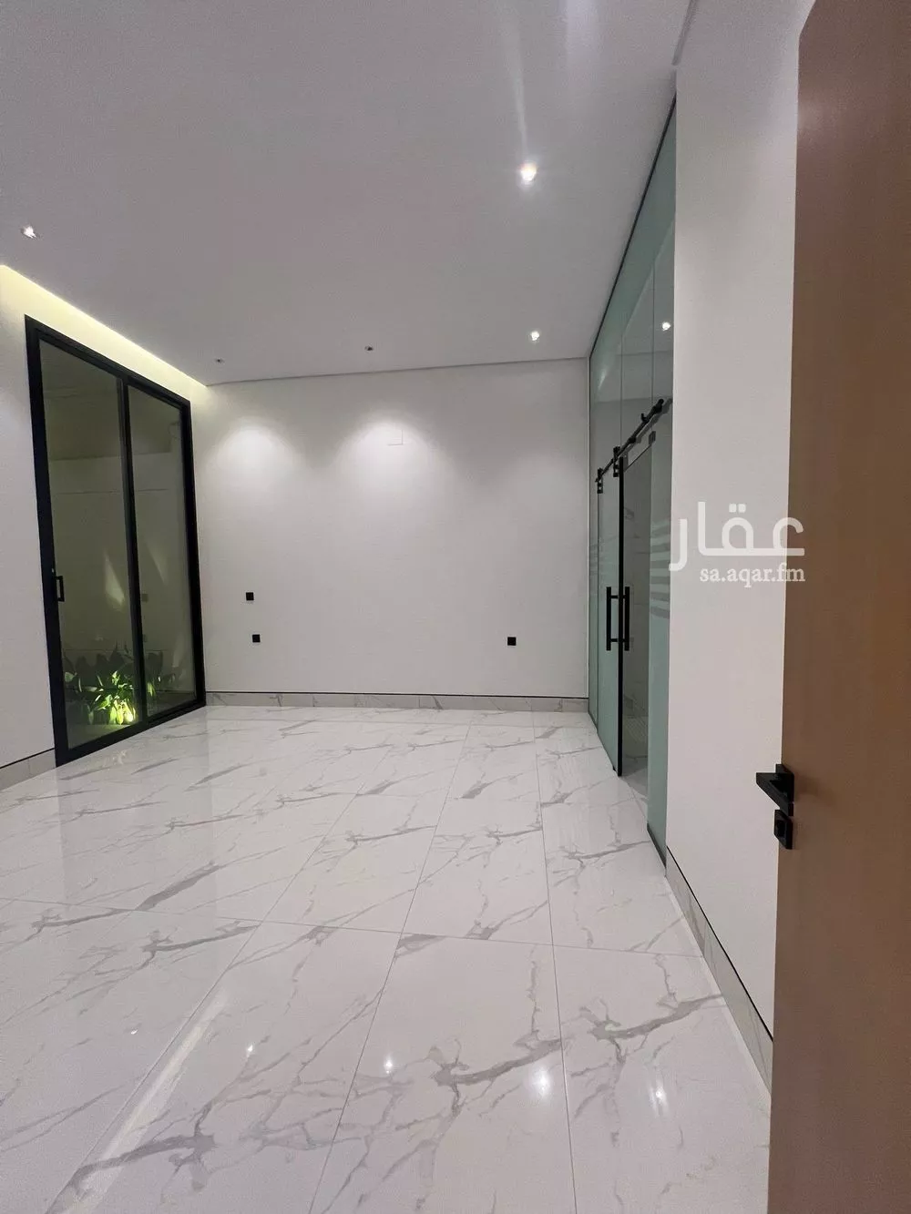 دور 4 غرف في النرجس 10