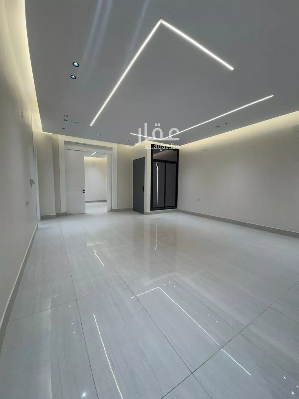 6 bedroom floor in Al Janadriyah 4