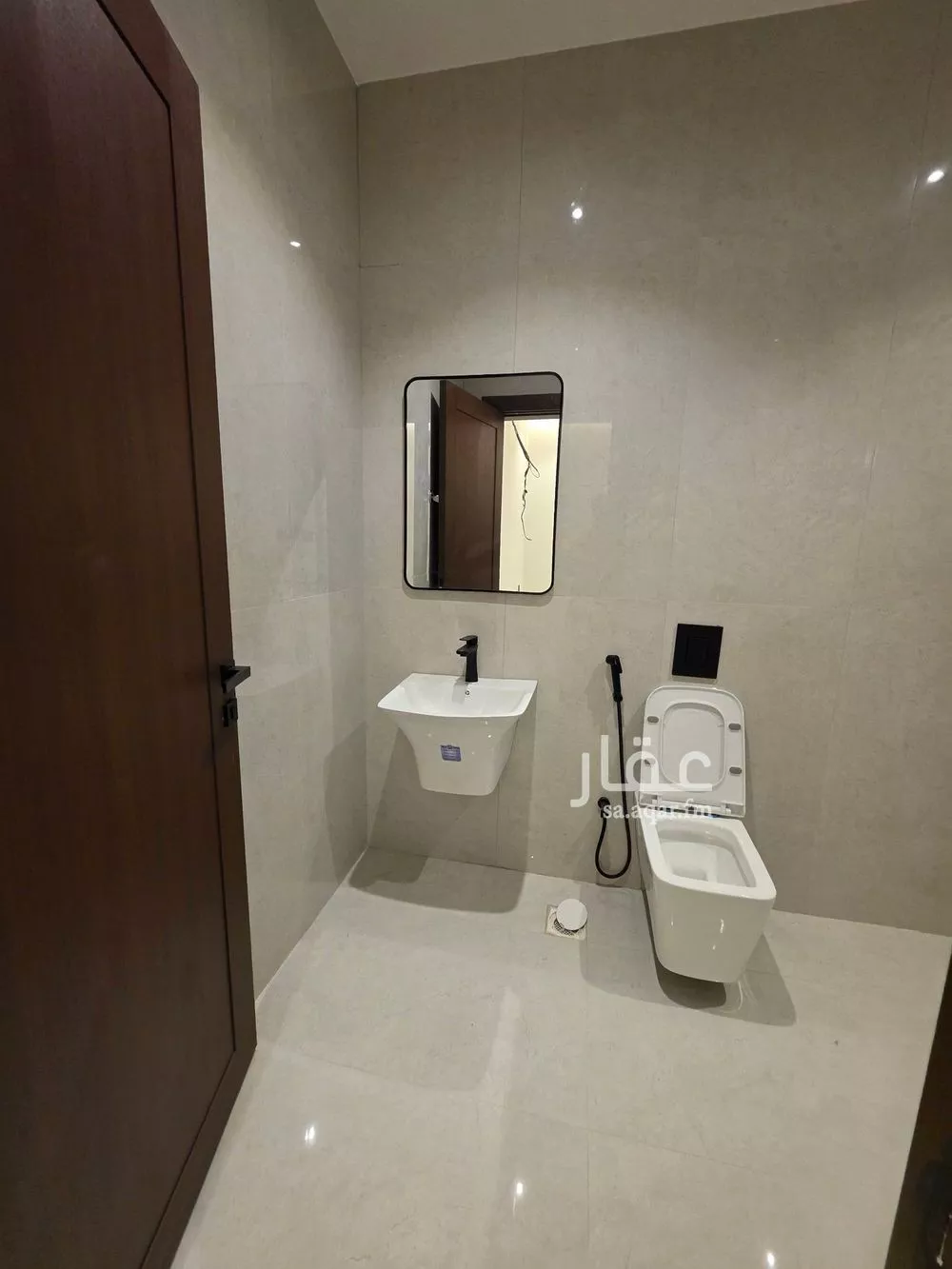 5 bedroom floor in Ash Sharq 9