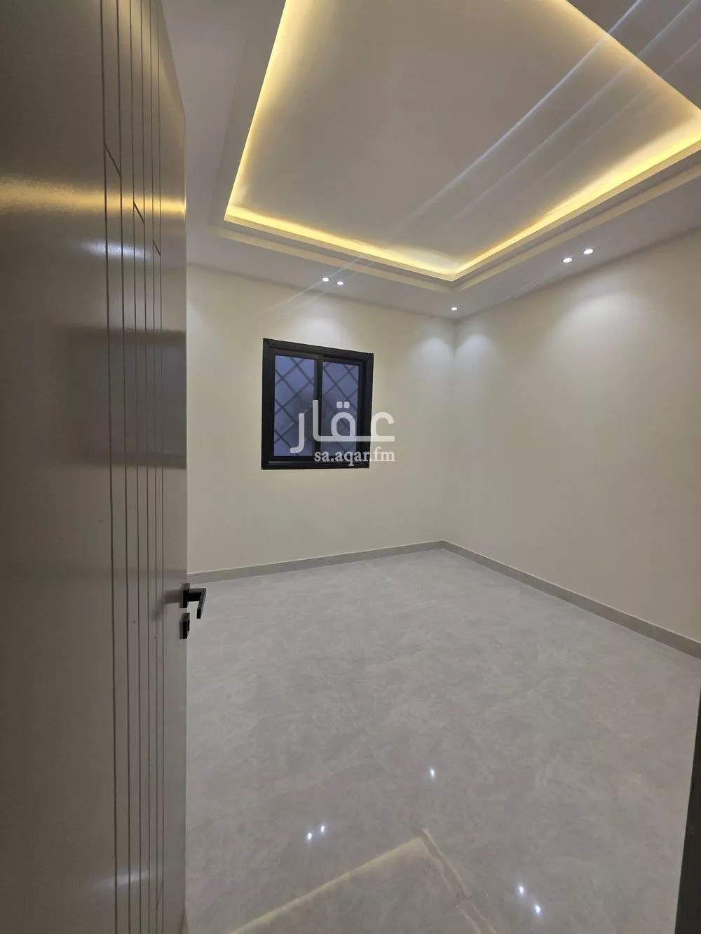 5 bedroom floor in Taibah 9