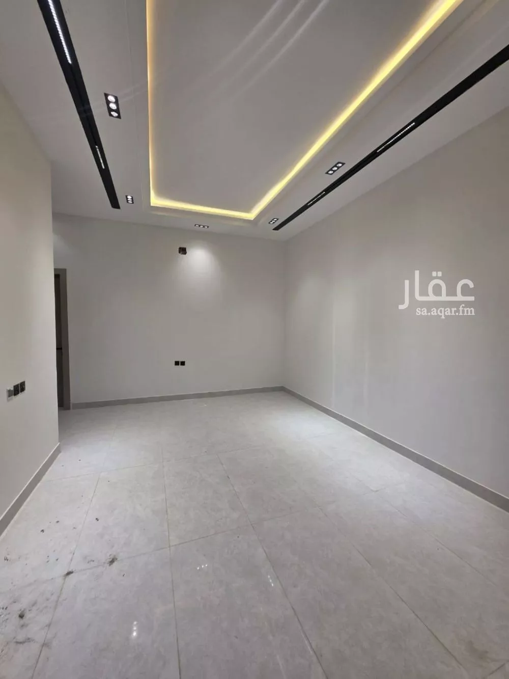 5 bedroom floor in Taibah 17