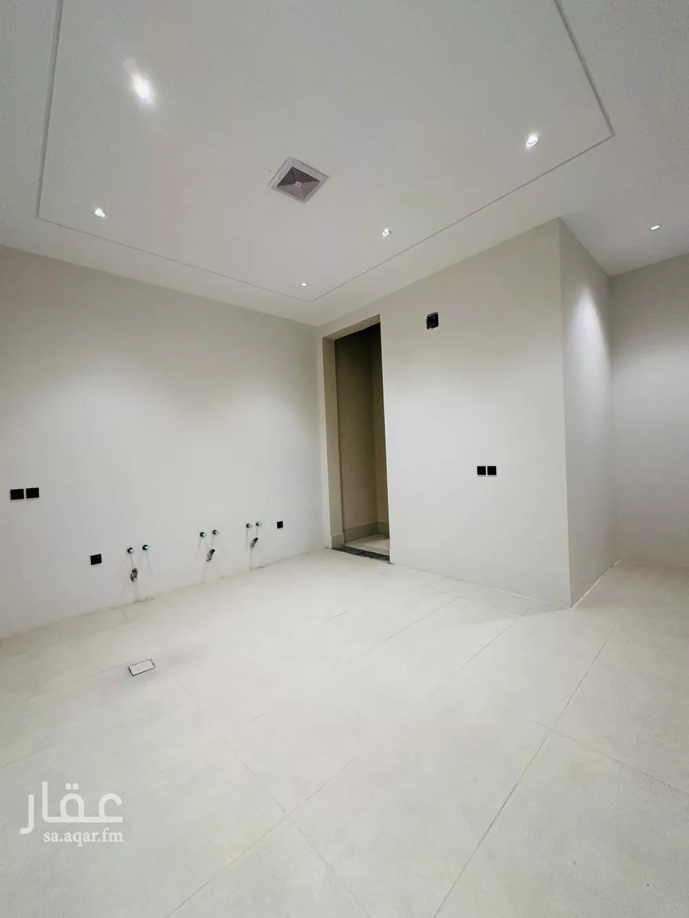 4 bedroom floor in Al Rimal 10
