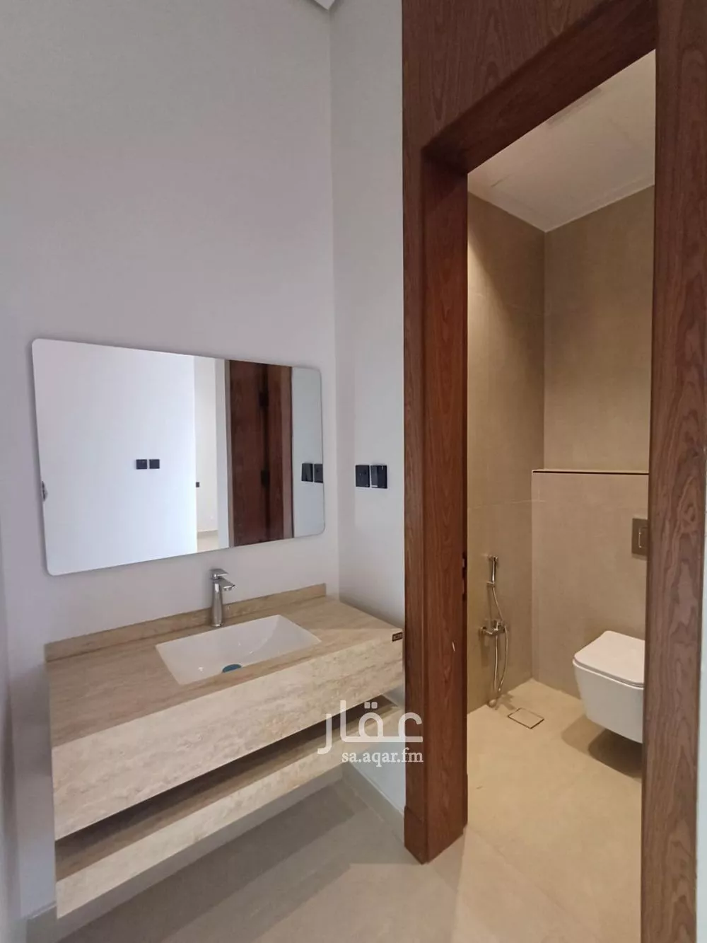 7 bedroom floor in Ash Sharq 19