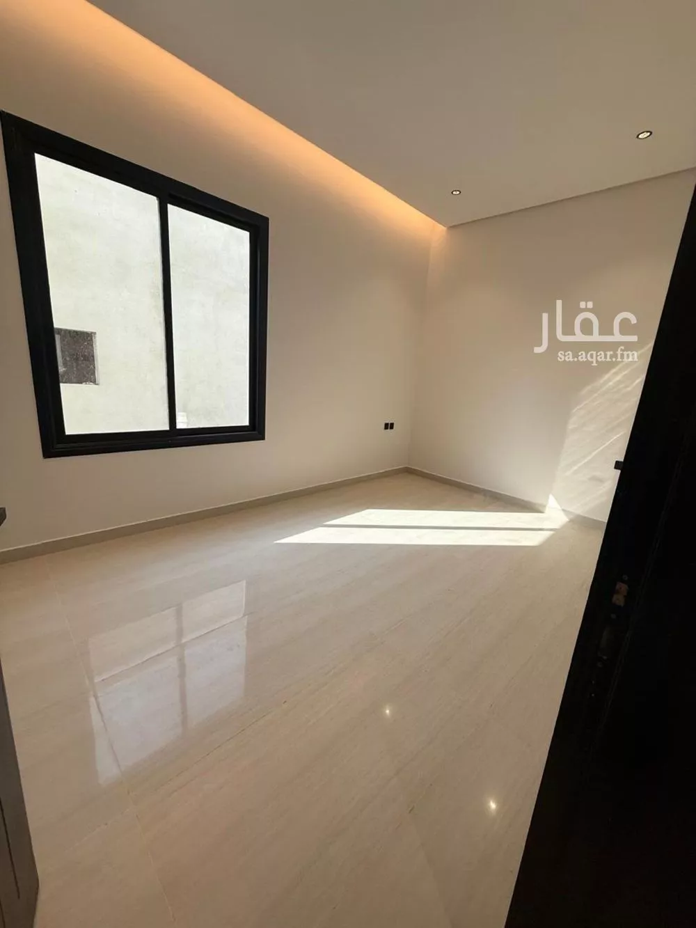 دور 6 غرف في السويدي 17