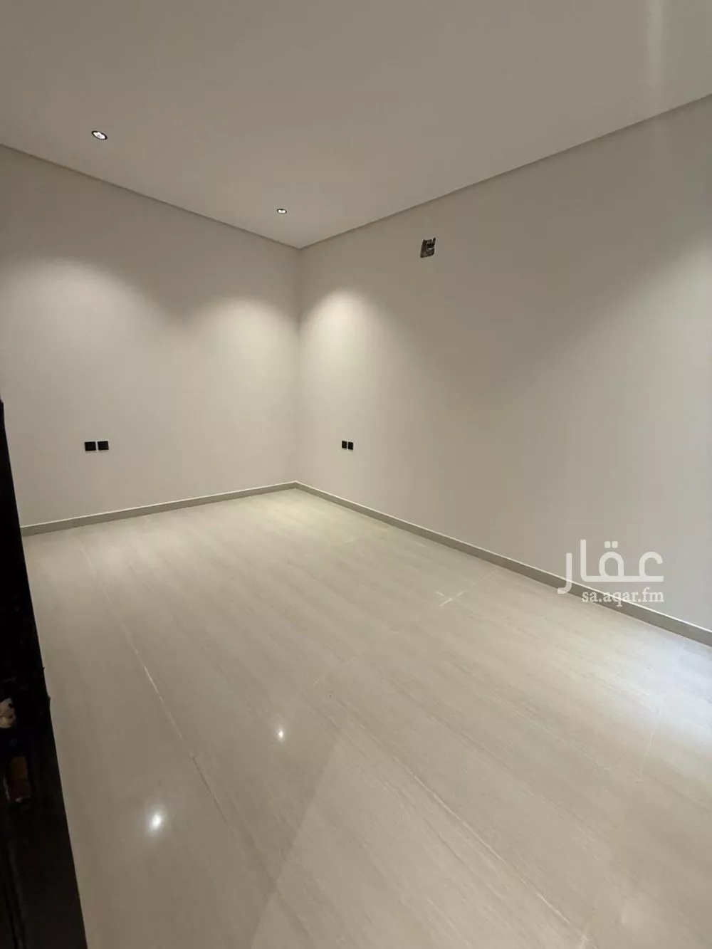 دور 6 غرف في السويدي 18