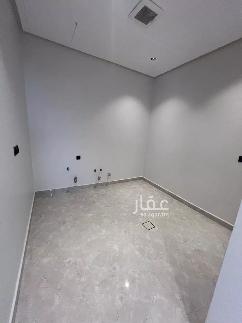 دور 6 غرف في السويدي 7
