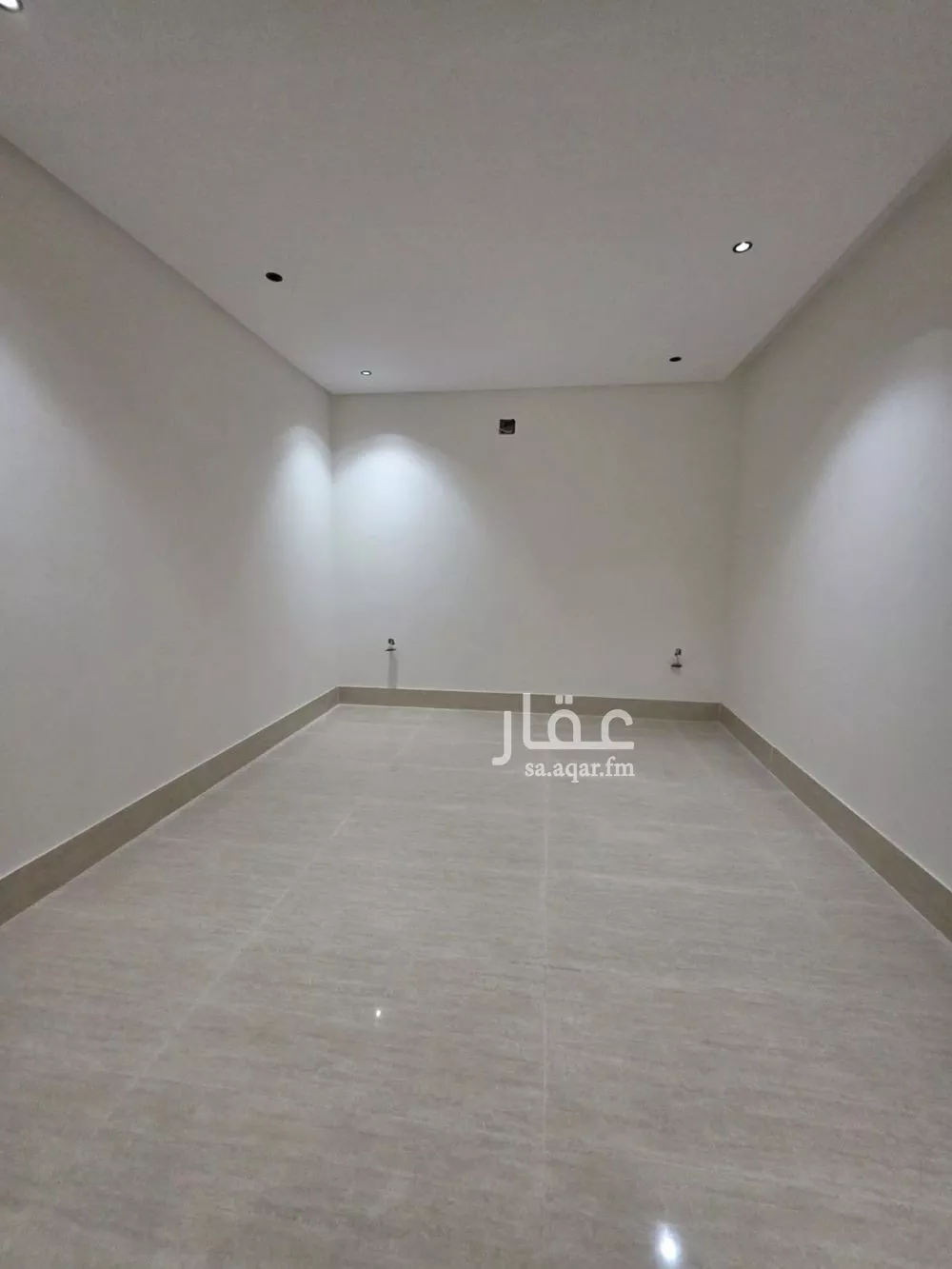 5 bedroom floor in Tuwaiq 11