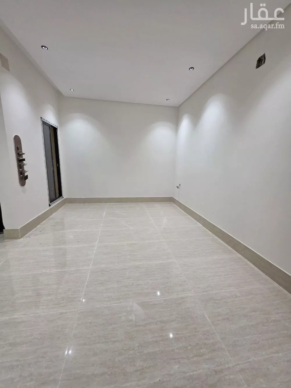 5 bedroom floor in Tuwaiq 10