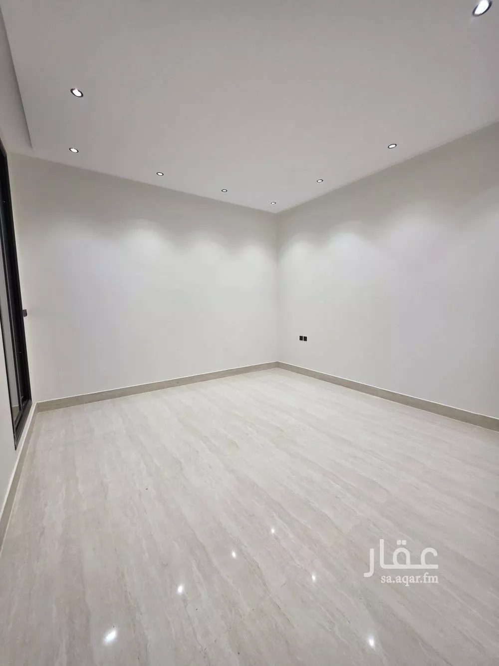 4 bedroom floor in Dhahrat Namar 14