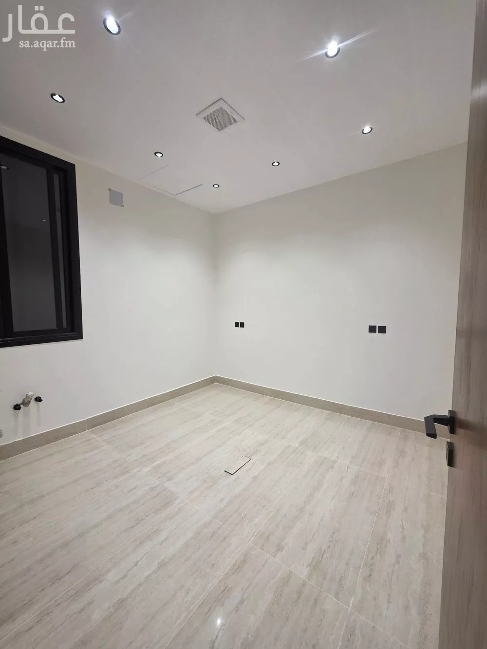 4 bedroom floor in Dhahrat Namar 20