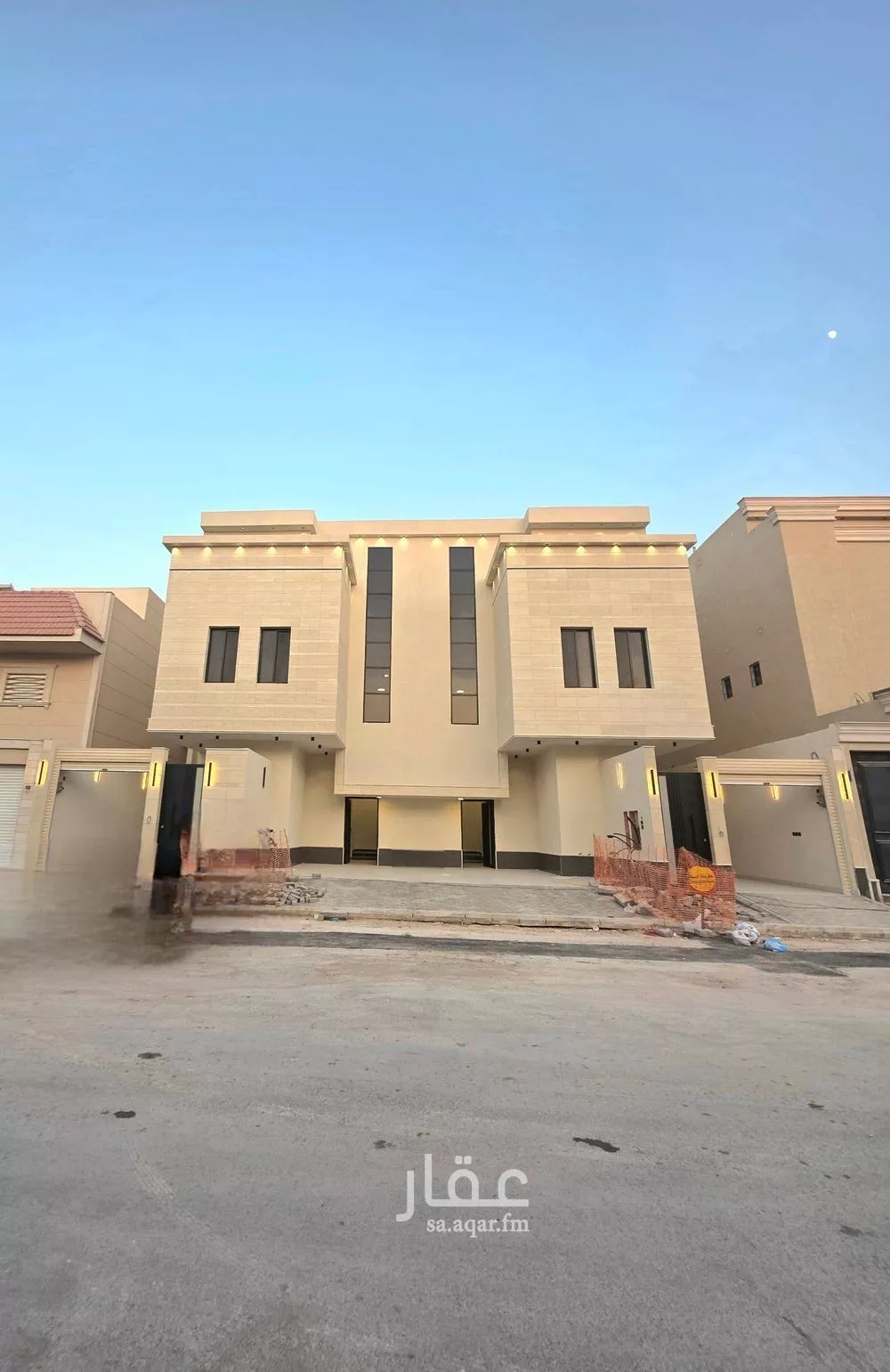 4 bedroom floor in Dhahrat Namar 3