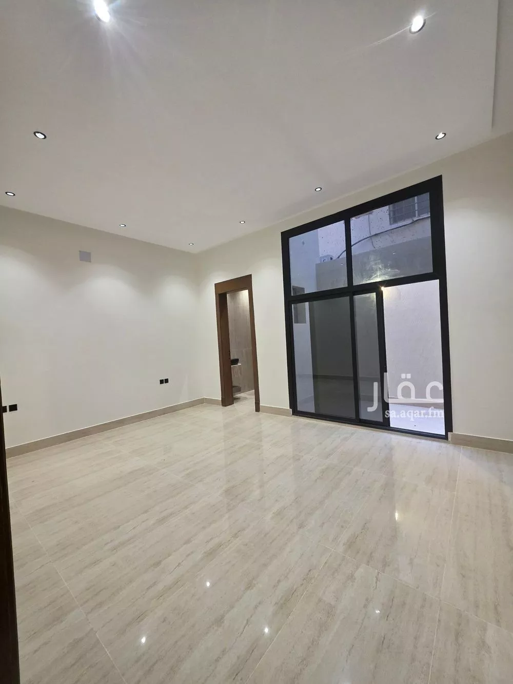 4 bedroom floor in Dhahrat Namar 21