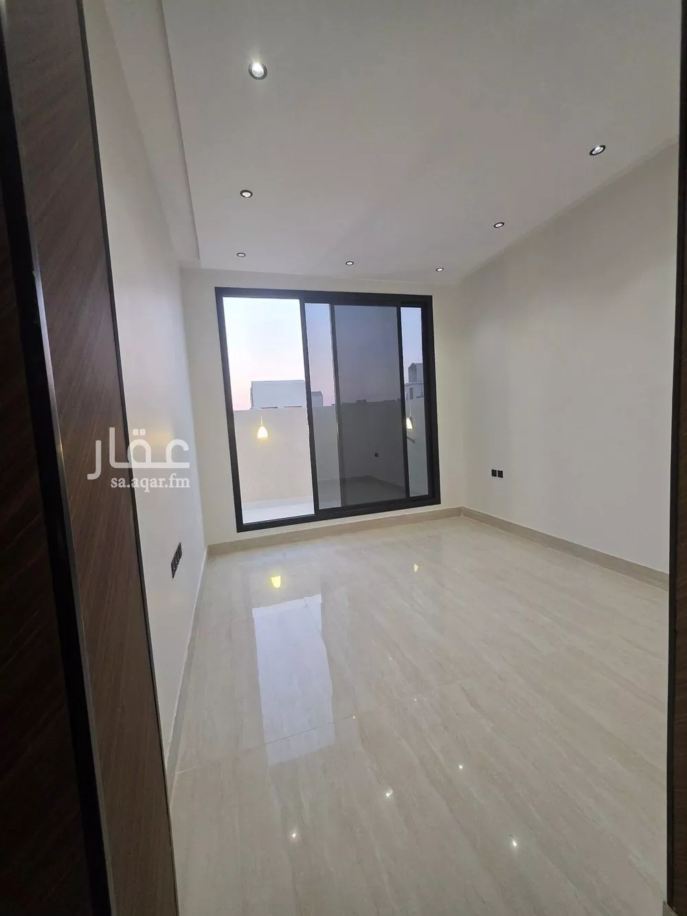 4 bedroom floor in Dhahrat Namar 23