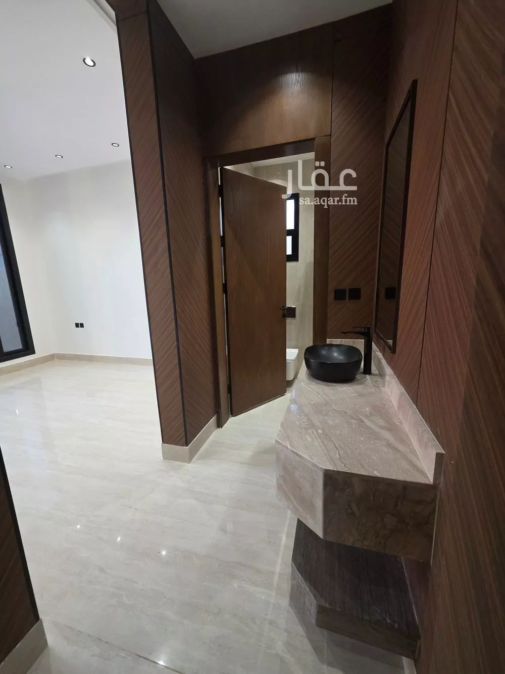 4 bedroom floor in Dhahrat Namar 25