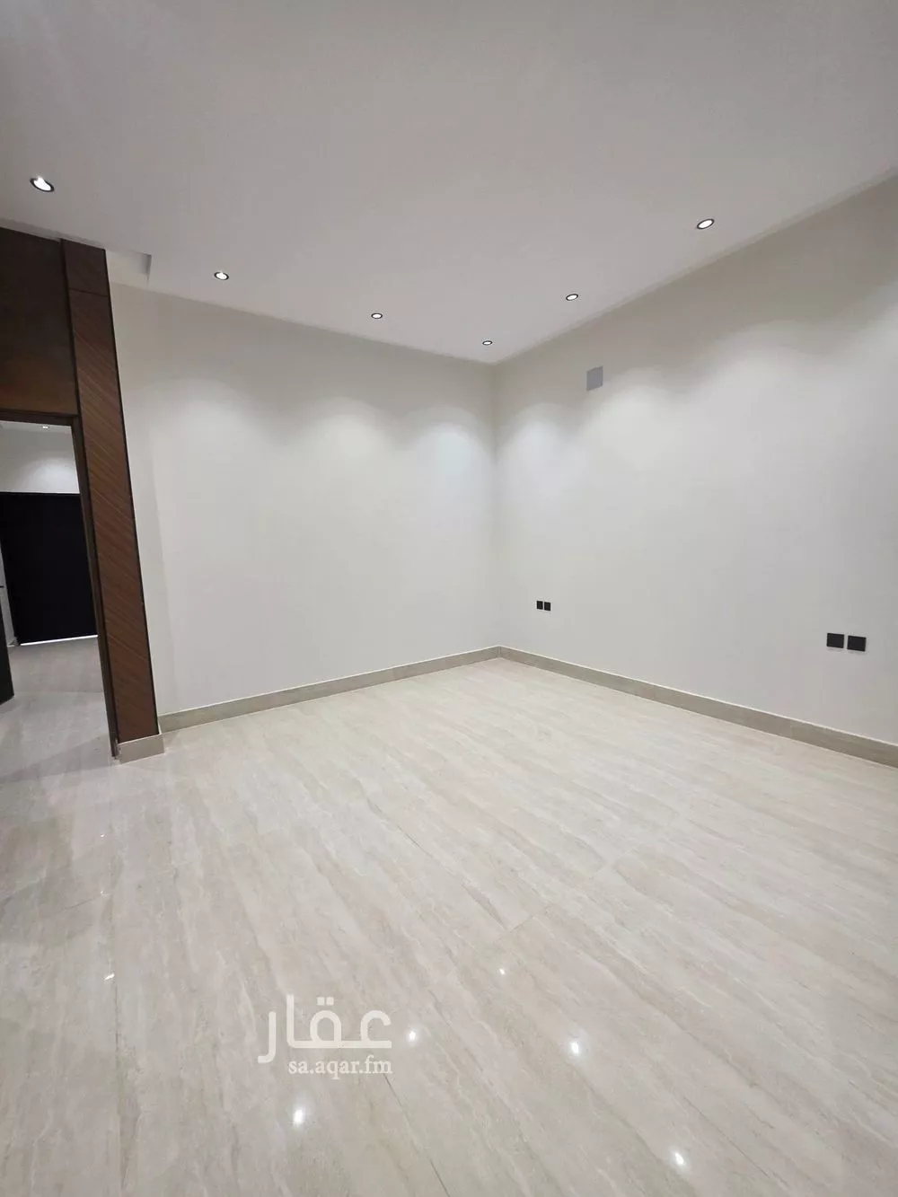 4 bedroom floor in Dhahrat Namar 4