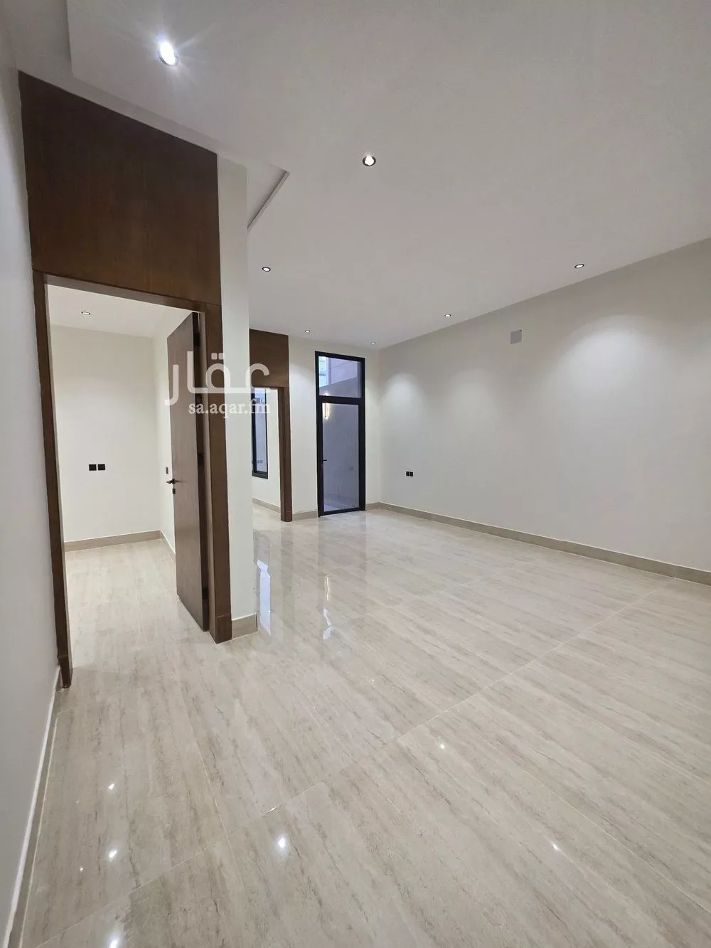 4 bedroom floor in Dhahrat Namar 7