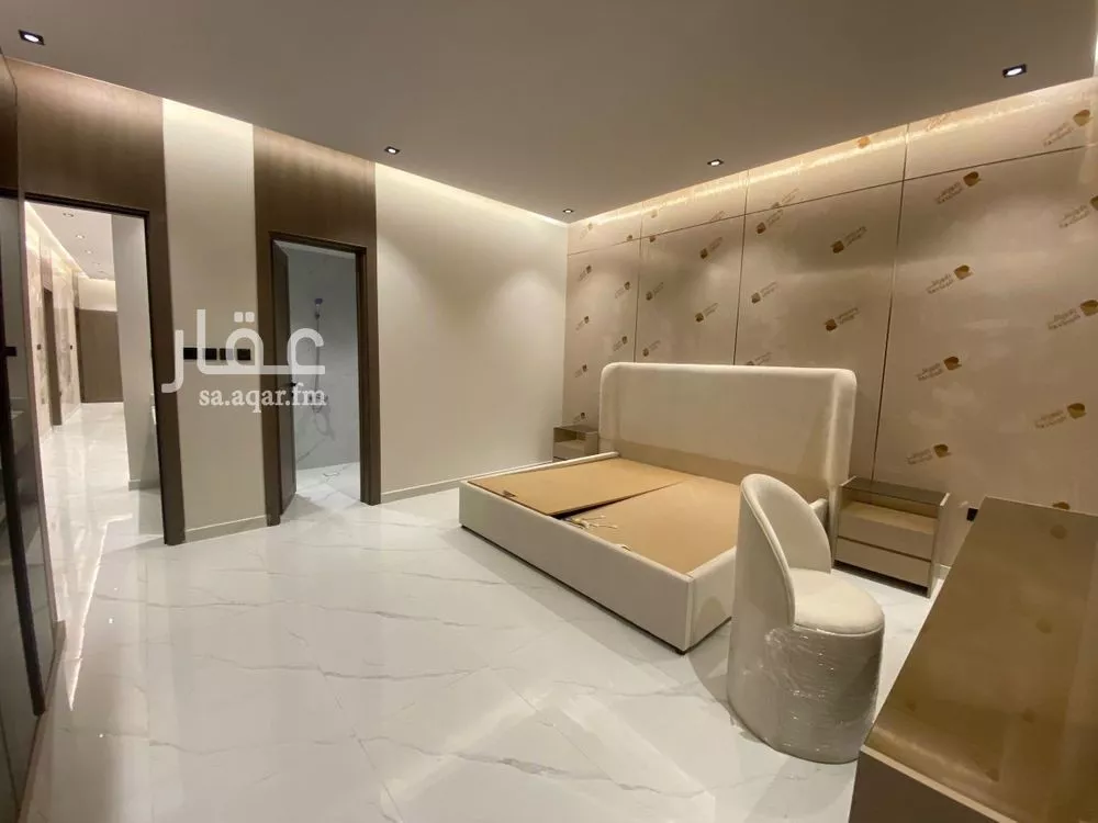 4 bedroom floor in Okaz 11