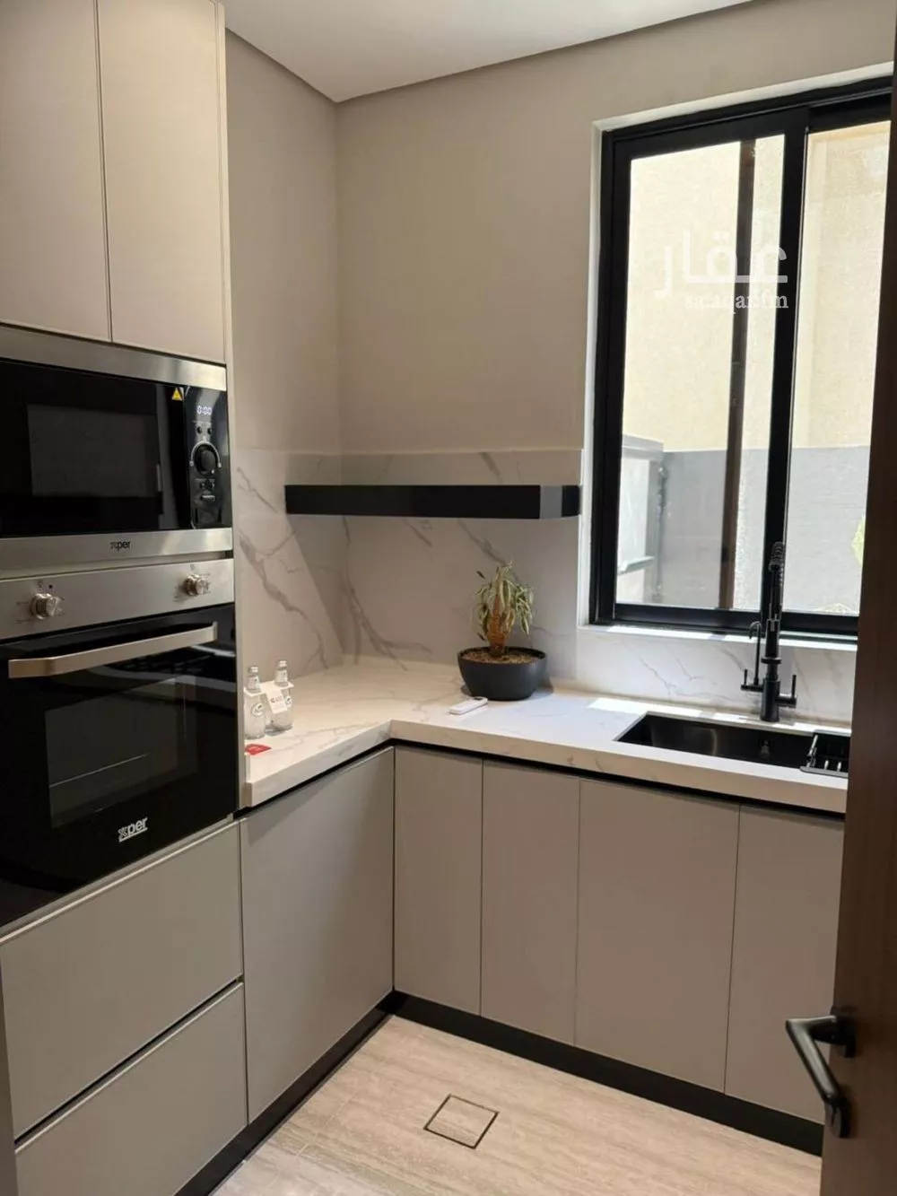 3 bedroom floor in Al Aridh 7
