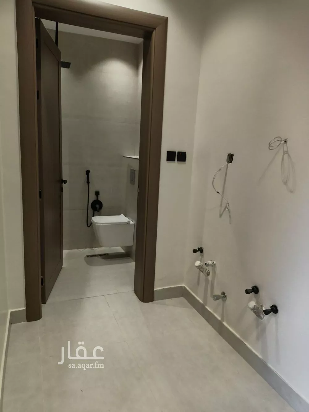 دور 3 غرف في السويدي 15