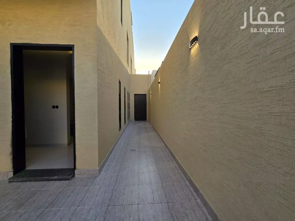 4 bedroom floor in As Suwaidi Al Gharabi 7