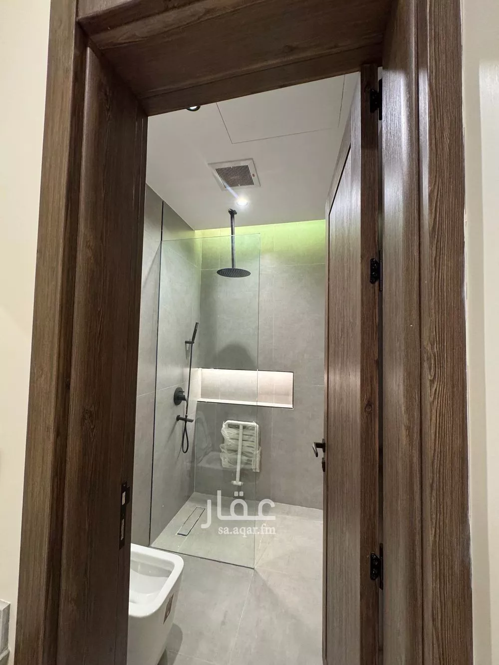 5 bedroom floor in Namar 13