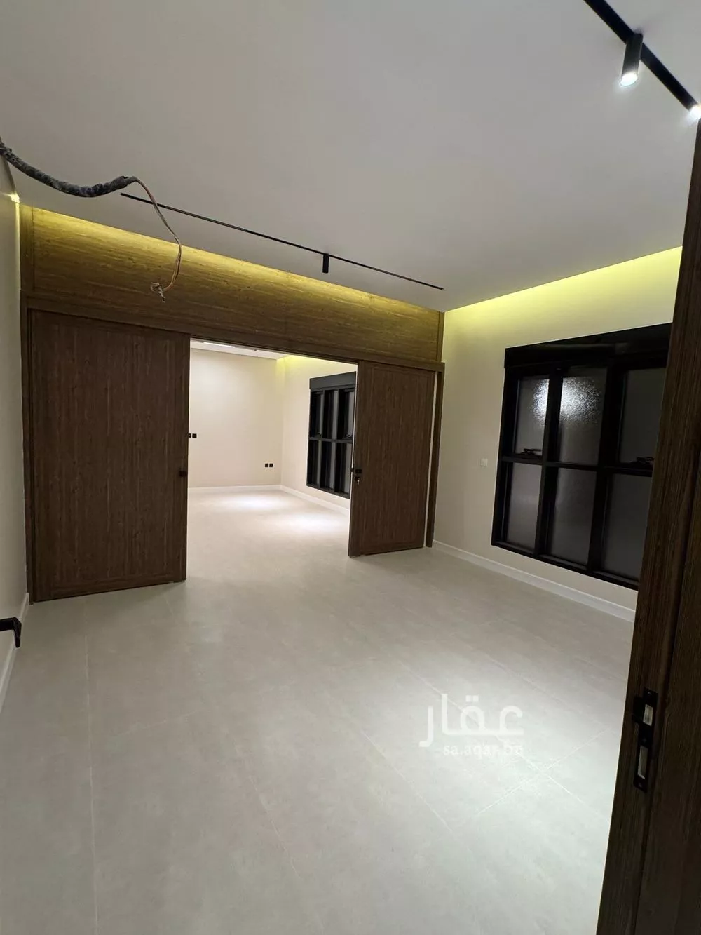 5 bedroom floor in Namar 9