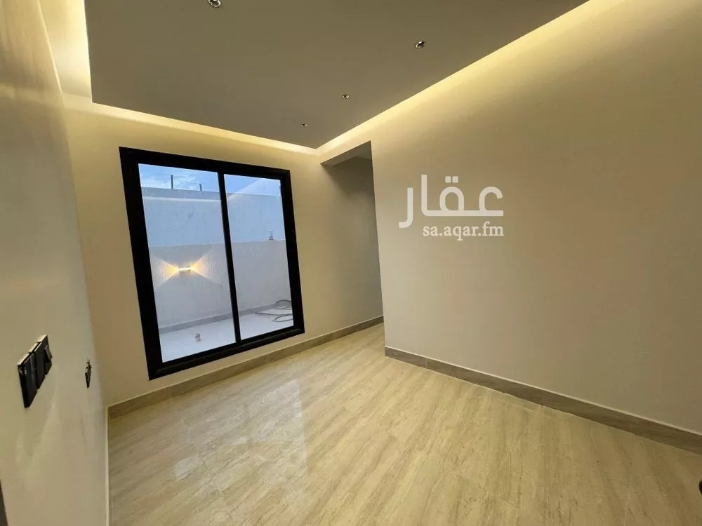 4 bedroom floor in Dirab 18