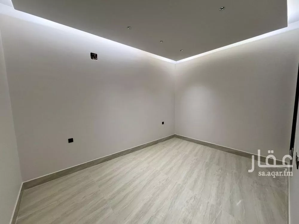 4 bedroom floor in Dirab 10