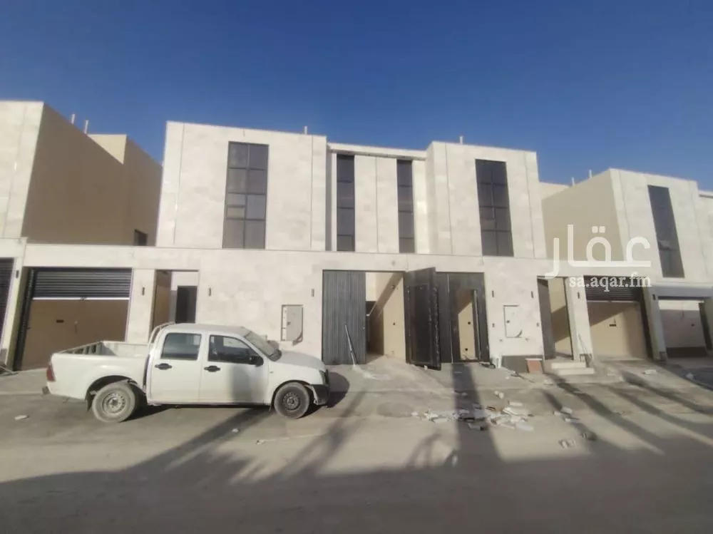 4 bedroom floor in Tuwaiq 3