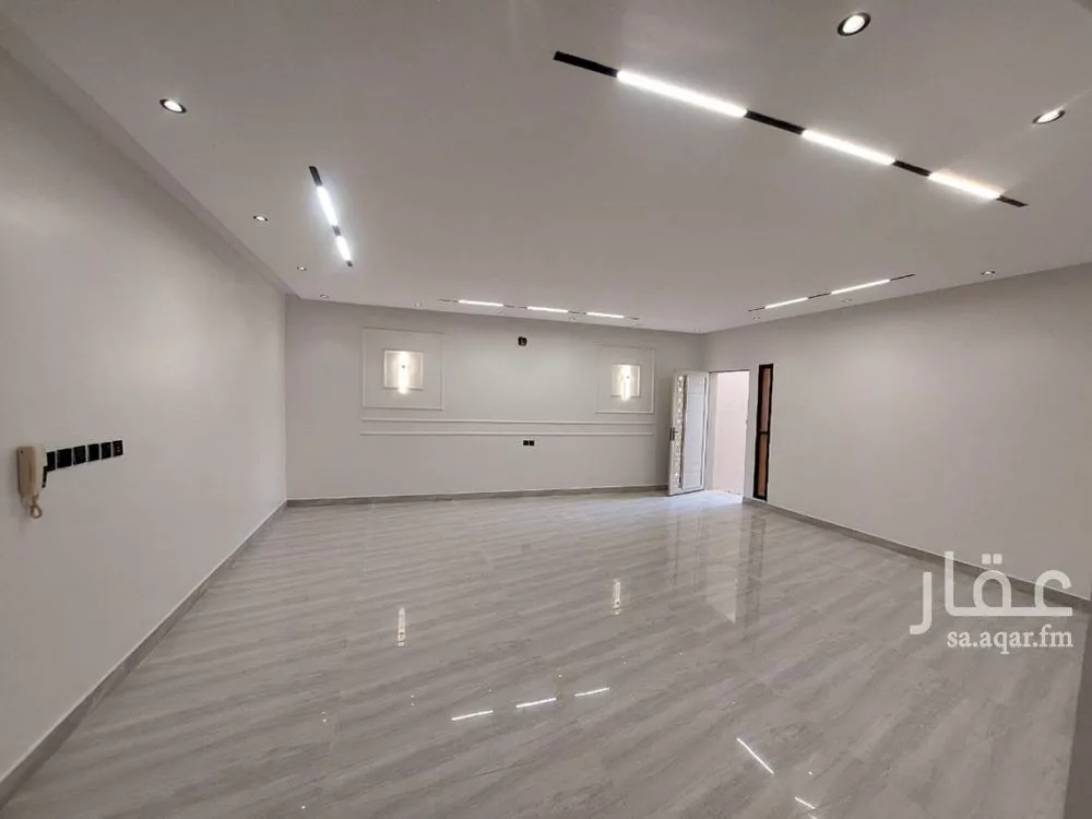 4 bedroom floor in Taibah 4