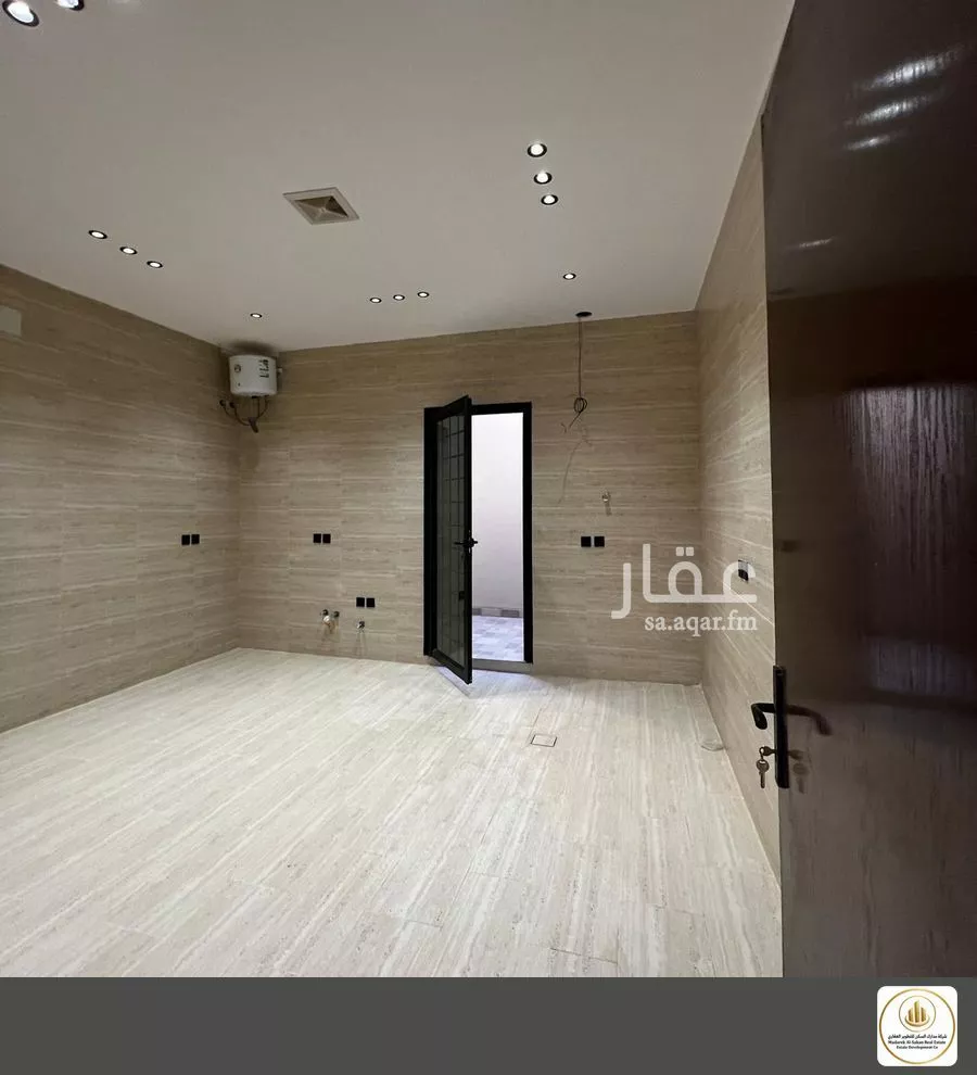 5 bedroom floor in Al Maizilah 6