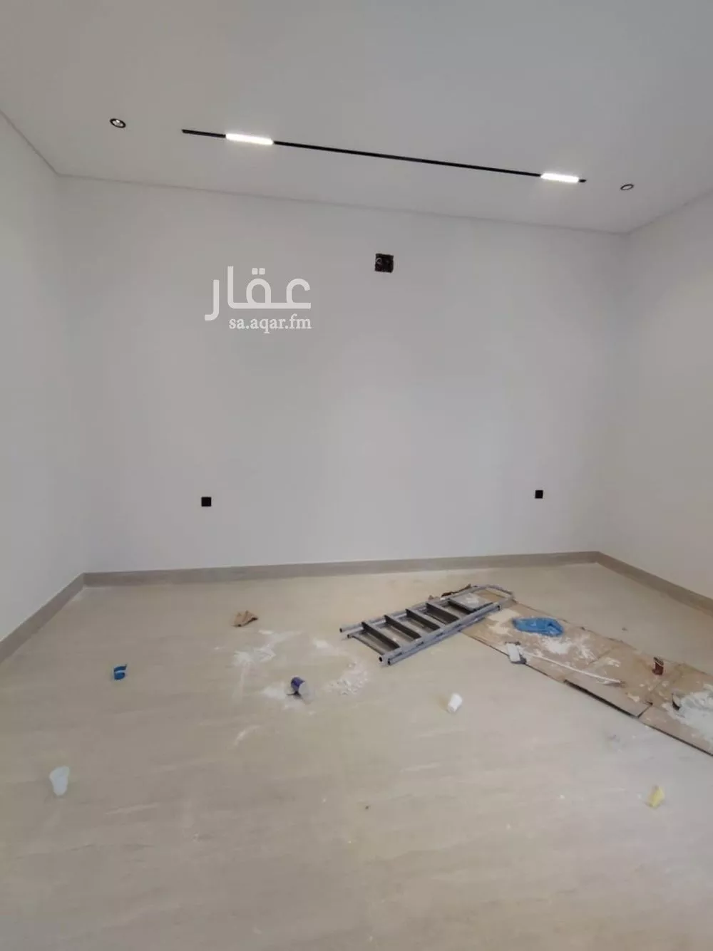 5 bedroom floor in Dahiat Namar 5