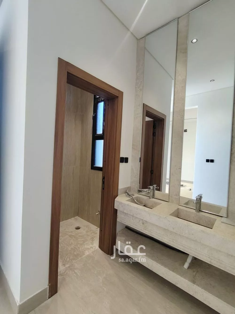 5 bedroom floor in Dahiat Namar 8