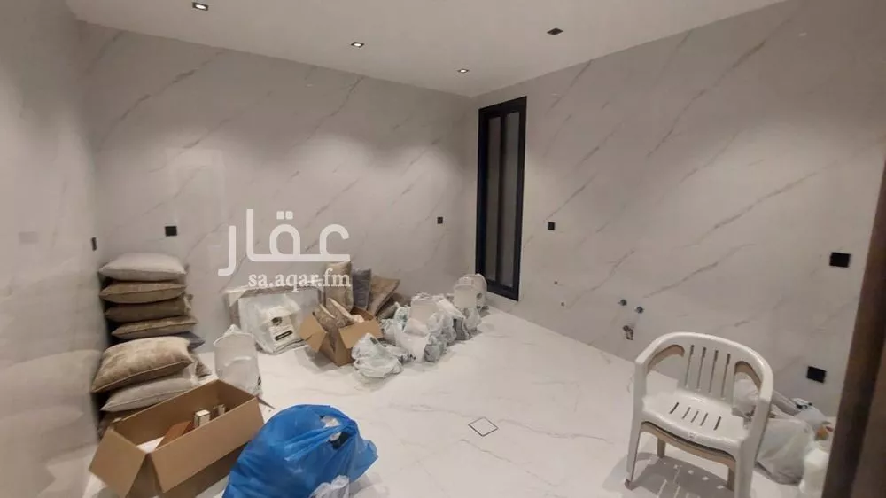 3 bedroom floor in Okaz 11