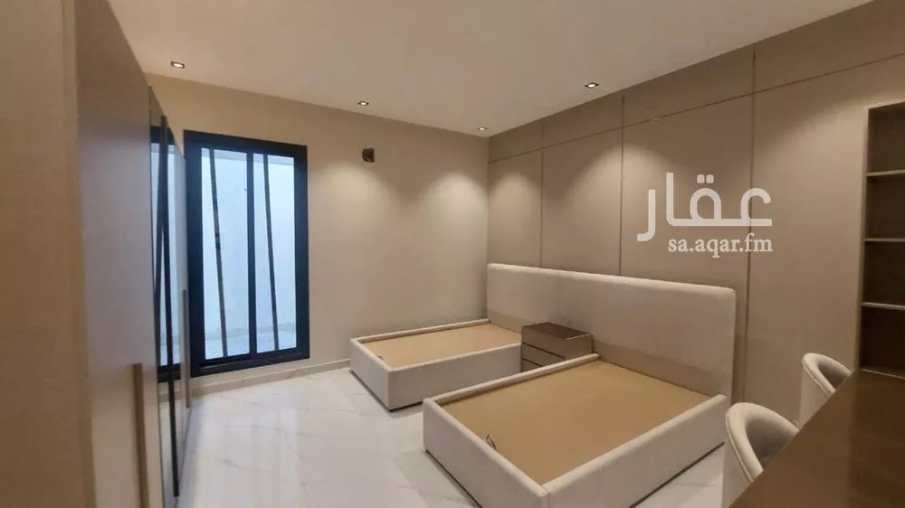3 bedroom floor in Okaz 12