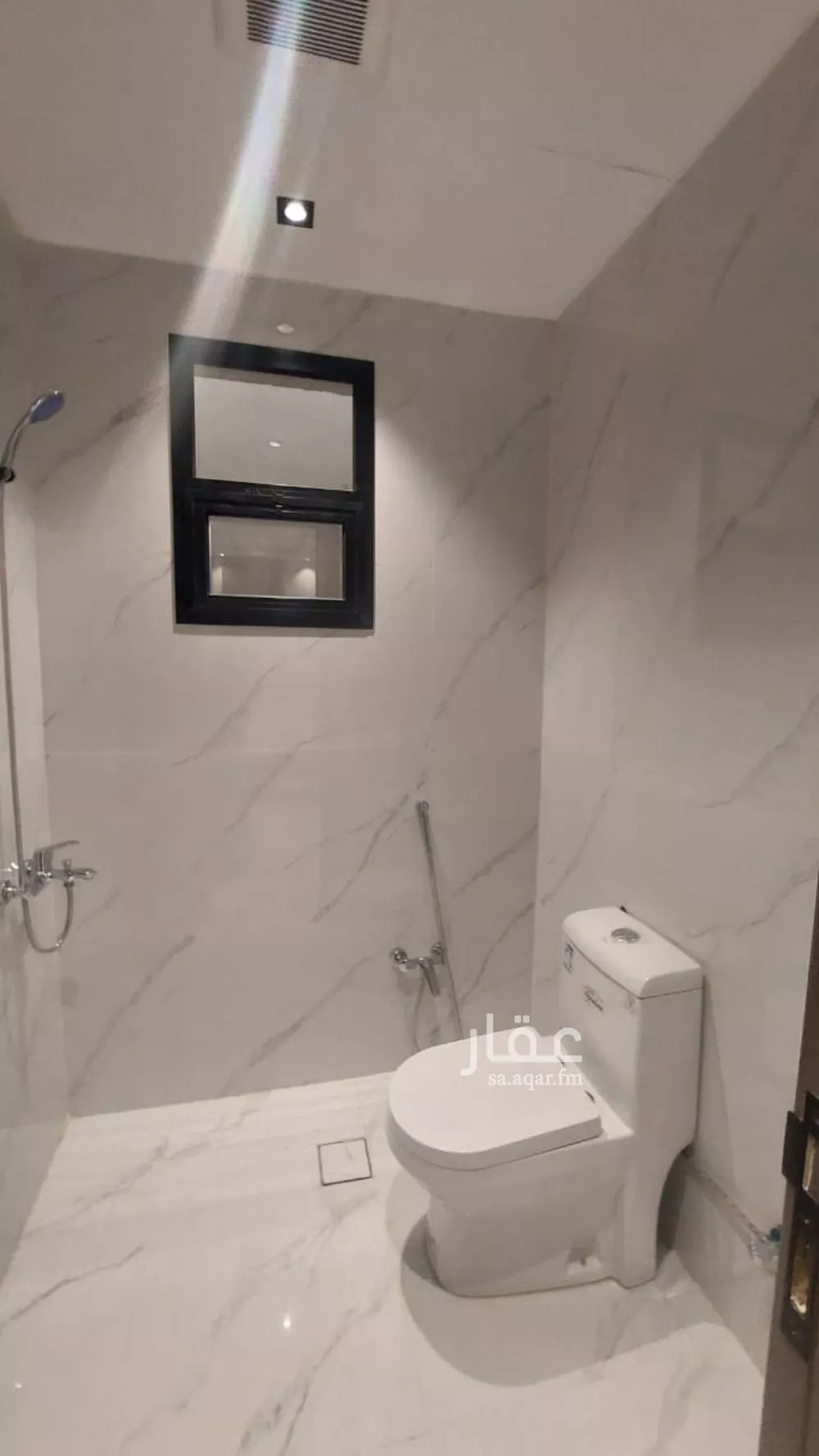 3 bedroom floor in Okaz 9