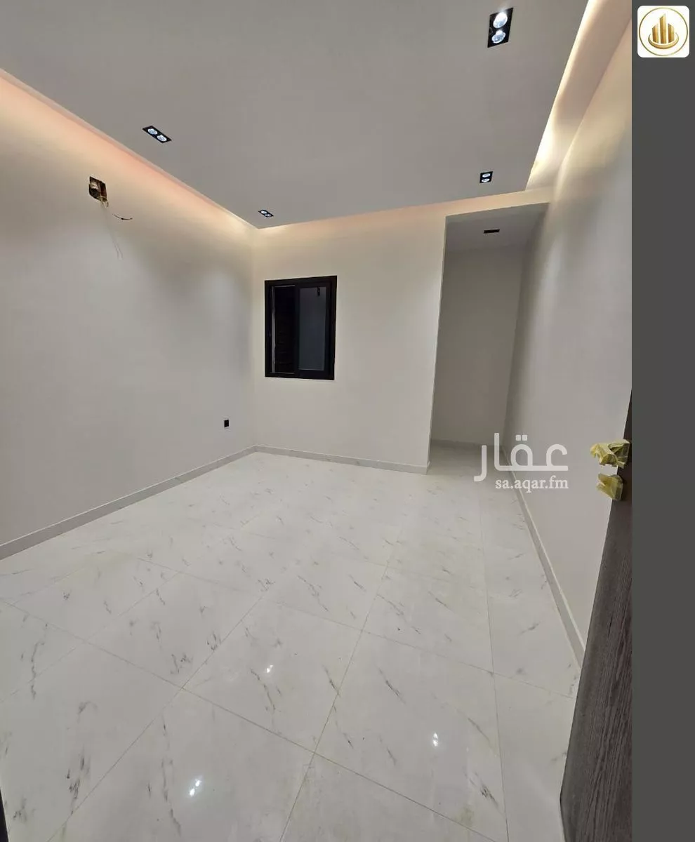 5 bedroom floor in Al Janadriyah 11