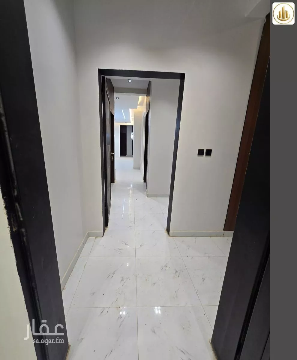 5 bedroom floor in Al Janadriyah 12