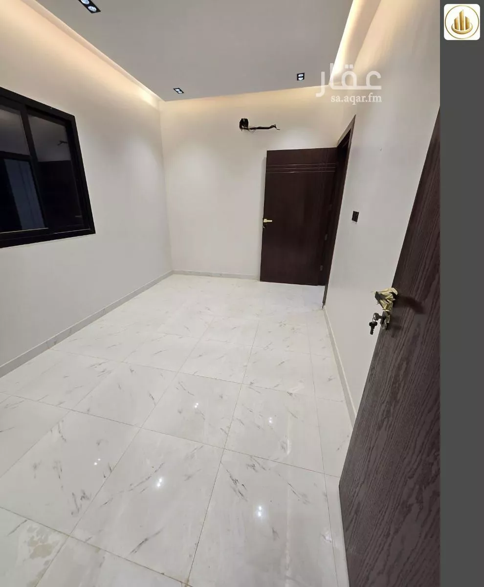 5 bedroom floor in Al Janadriyah 4