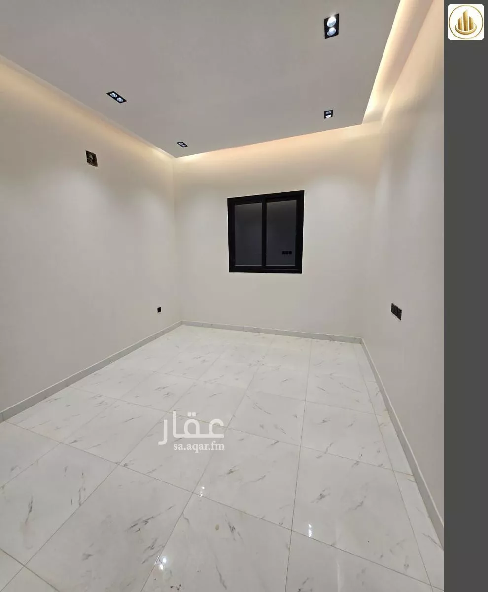 5 bedroom floor in Al Janadriyah 9
